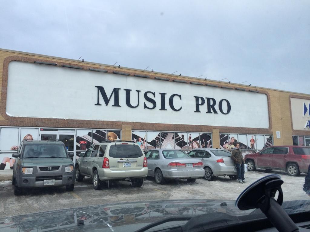 RCMSynthGuy's tweet photo. @ROLANDCANADA is @MusicProBarrie today!  I'll be showing #AIRA #FA06 #RD800 and more! #saleprices! http://t.co/0Iw71IPkS8