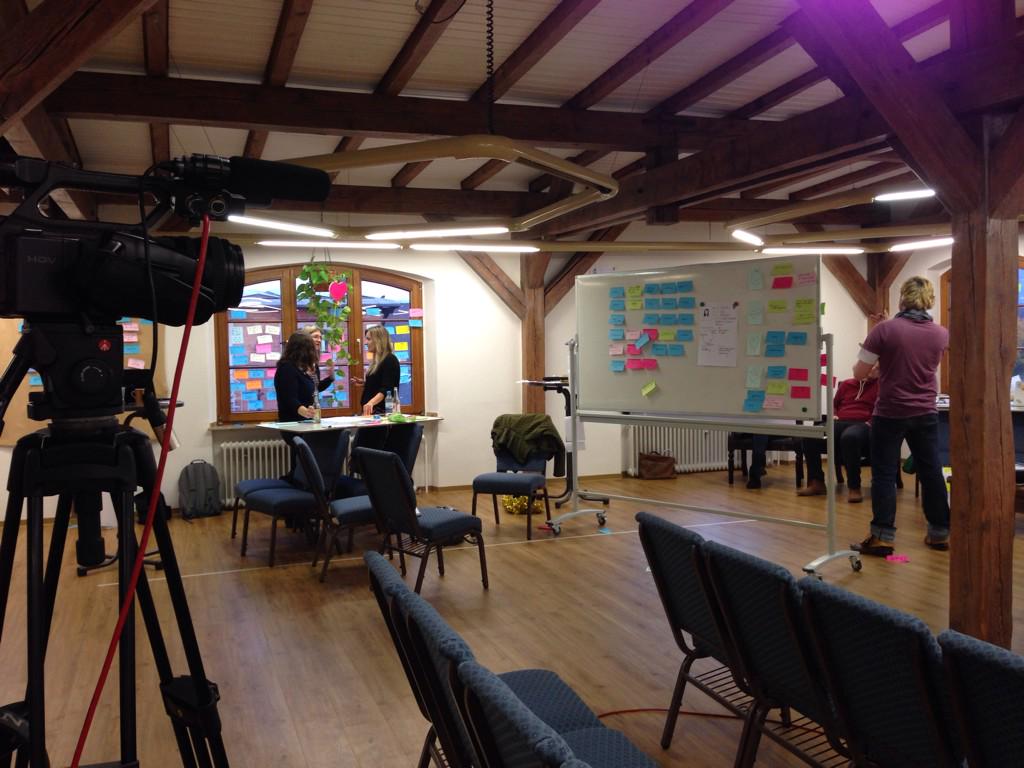 SusJamHD's tweet photo. @GSusJam It's getting dark inside. @SusJamHD is blocking the windows with ideas. http://t.co/H0KiwbQtHd