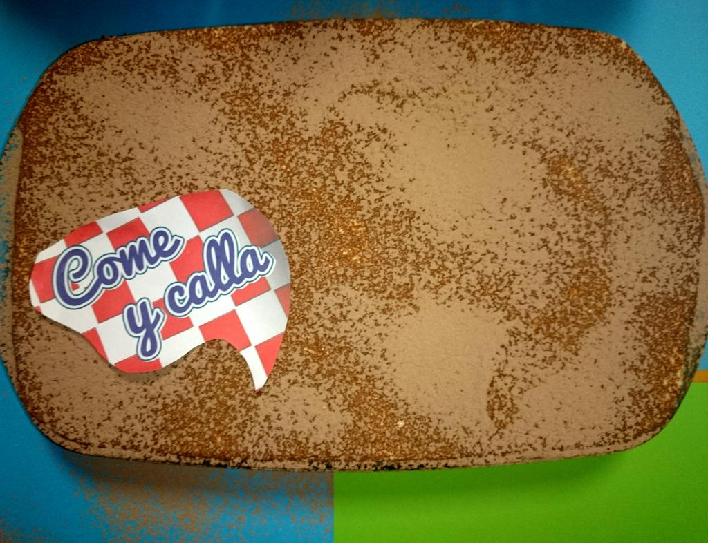 saray90s's tweet photo. La "comida trampa" de la setmana gràcies a la recepta del llibre @MNComeyCalla! A la salut d @monicanaranjo! Merci ;) http://t.co/teCIQesMaT