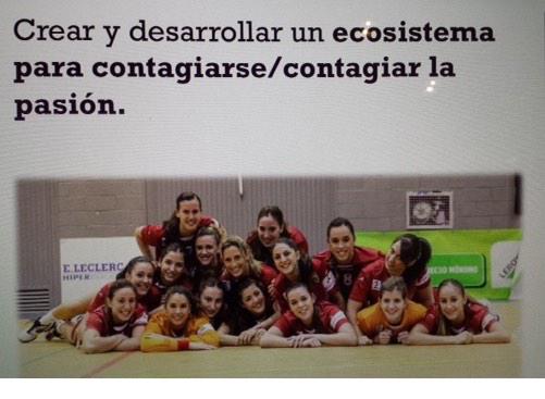 saraprof2010's tweet photo. Luis Carlos Torrescusa, el profesor de EF del @IESSalvadorDali nos contagia de pasión. http://t.co/lqe3pShPth