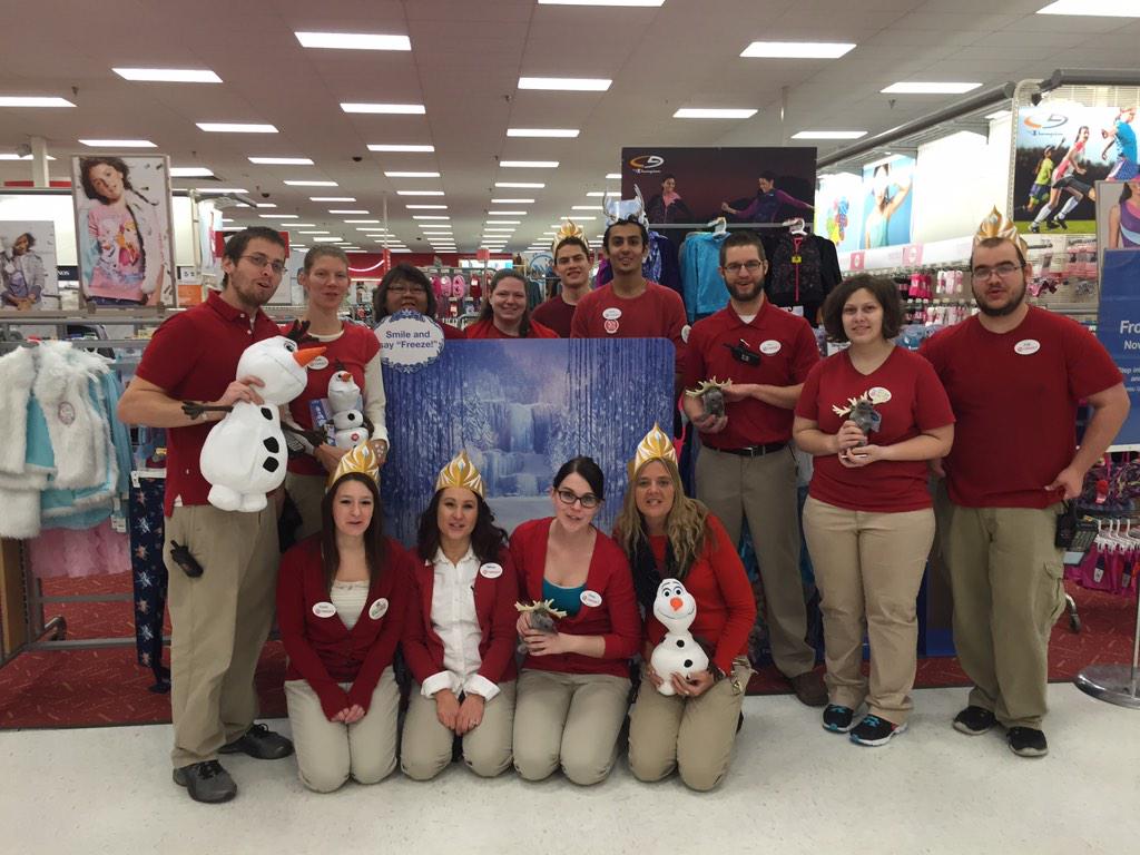 T1096 loves Frozen!!! Ready for the event from 10-12p!!! #disneyfrozen@Target @algaffner <a href="/bob_orourke/">Bob O'Rourke</a> <a href="/Jackie_Anne09/">Jackie Beckett</a>