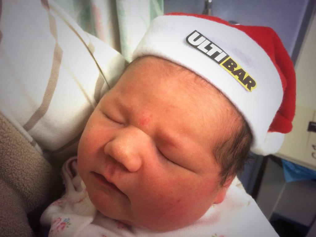 MDVanGuard's tweet photo. Can i please introduce my beautiful first granddaughter Paris Lily...Less than a day old and already working http://t.co/d2eCOScWMe