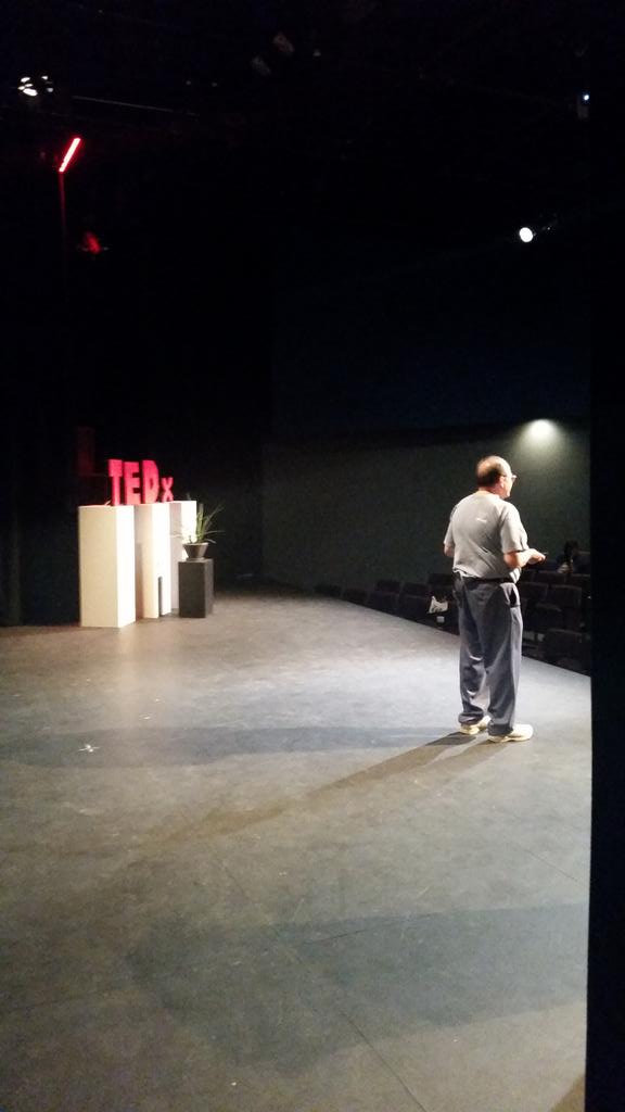 #backstageview Dr. Dave Cartledge #vet #pushingboundaries in Medicine. #meow #ruff