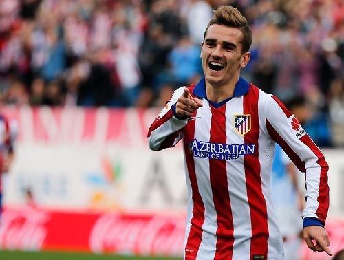 AntoGriezmann's tweet photo. Los 3 puntos se quedan en casita ! Gracias por animar tanto, nos vemos miercoles 😜 #Champions #3 http://t.co/iuBMBRgUrE
