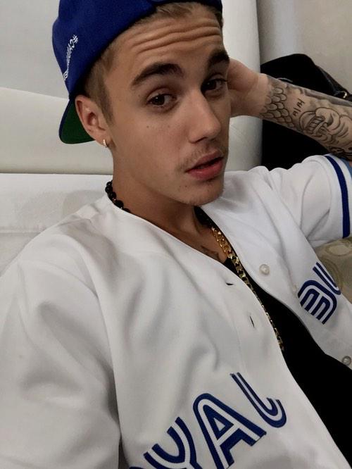 justinrpglh's tweet photo. "girl i never believed in love,until i had yours." http://t.co/SJAJUOc8e9