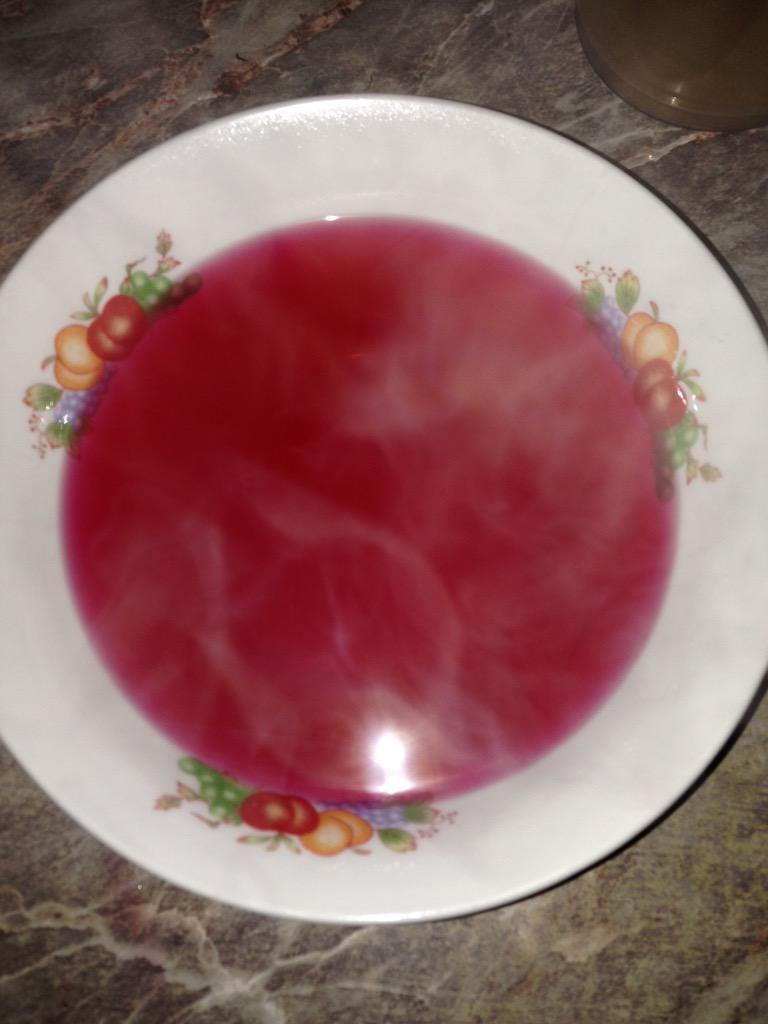 AlsoltaniForat's tweet photo. منو يعرفه شنو ؟؟😋😋😉😉😉😉 http://t.co/5CEYsetcej