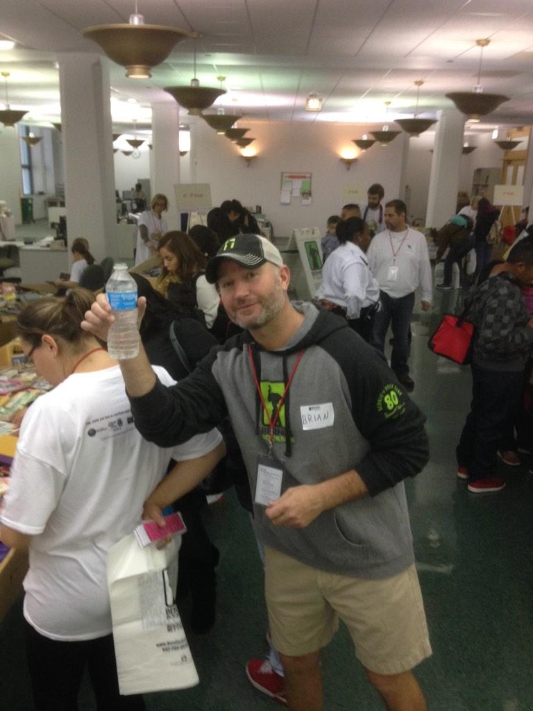 bbannon's tweet photo. @chipublib #Bookamania kids getting their free books from @berniesbookbank http://t.co/bn5utRixTx