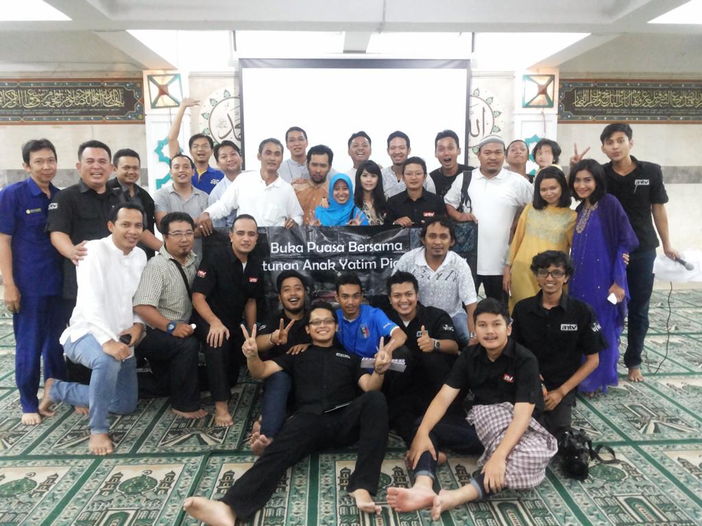 restuwuland's tweet photo. Temen2 mohon dukungannya agar ANTV masih bisa mempertahankan divisi news-nya dgn cara post/retweet ini #savenewsAntv http://t.co/tcFgH7Zu8U