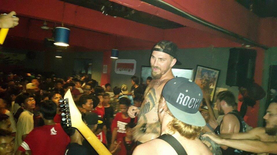 That was fucking crazy Bekasi. Thank you Indonesia, it was an amazing tour. See you next time!