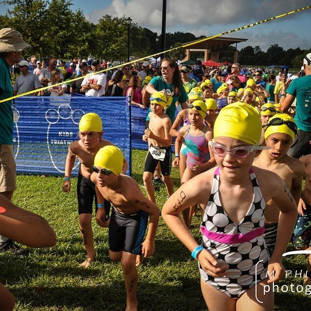 MelissPhillips's tweet image. Sports Saturday for #mcpphotoaday #mcpactions #sportsphotography #jacksonvillephotographer ift.tt/1z9xxre