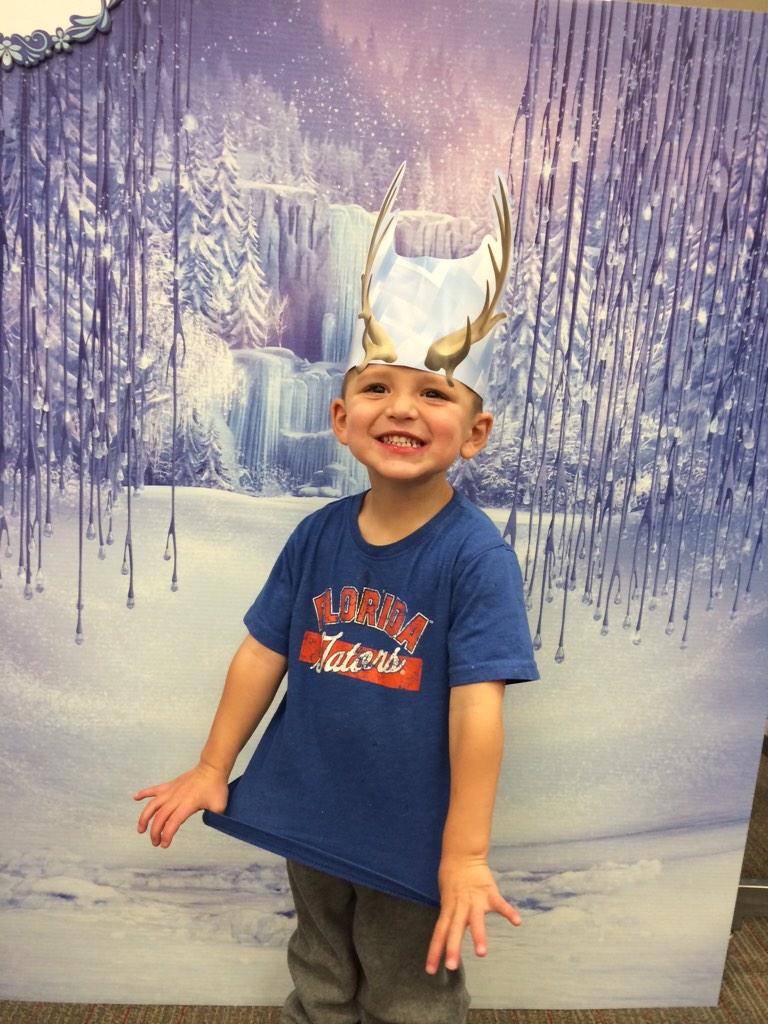 kstuartp's tweet photo. Target 1094 is Frozen!!! #TargetFrozen #vibeisalive #FrozenGator @tfarmer216 @EckelsJd http://t.co/lSXr63BIps