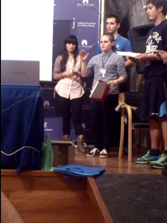 CaCcdxt_UEx's tweet photo. @ElenaChavis de @fcd_uex presentando su candidatura a Coordinadora de Zona Sur en la #IXANECAFYDE, en Toledo http://t.co/6eWIAEwvVV
