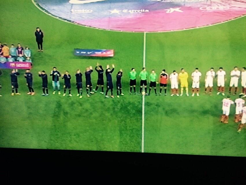 lozanoreinaa's tweet photo. Orgulloso de mi hermano 👏👏 http://t.co/ACrbVTgHP2