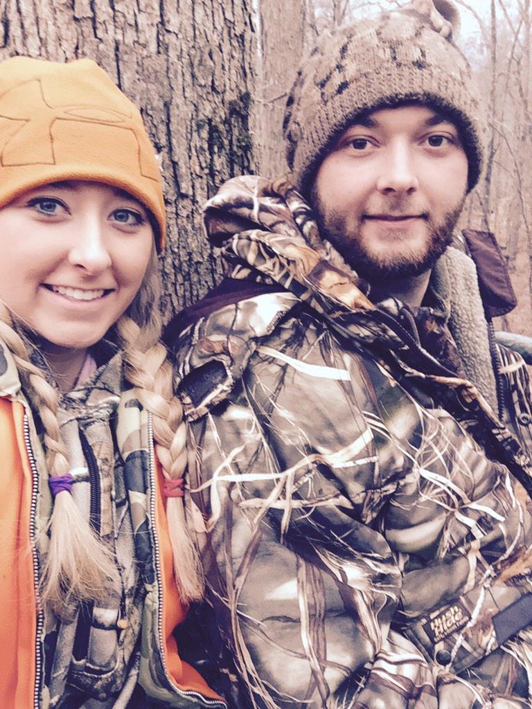 vhenshaw's tweet photo. My babies hunting together. @UnderArmour #huntingstyle #siblinglove http://t.co/Ln4sCHvdAe