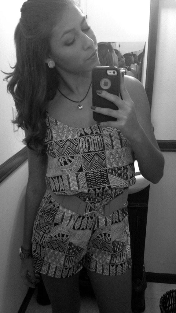 stephxguzman's tweet photo. 💟 follow @kkkollection for cute jewelry http://t.co/2VDSIXPy6U