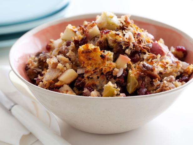 What's prepping? Our best #Thanksgiving stuffings and dressings: bit.ly/1xDNVln.