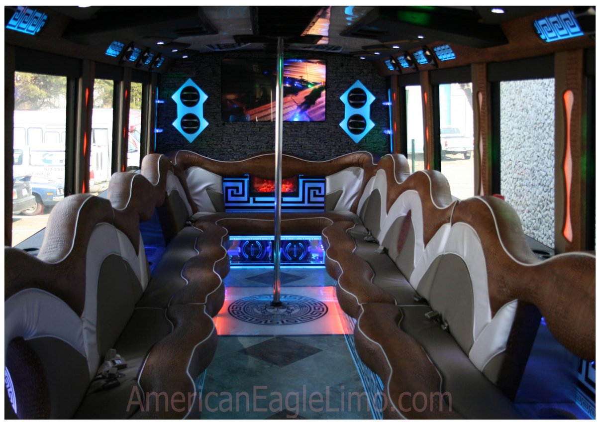AmerEagleLimo's tweet image. 25-35 passenger party buses AT LOW DISCOUNTED RATES #dcpartybus #vapartybus #mdpartybus