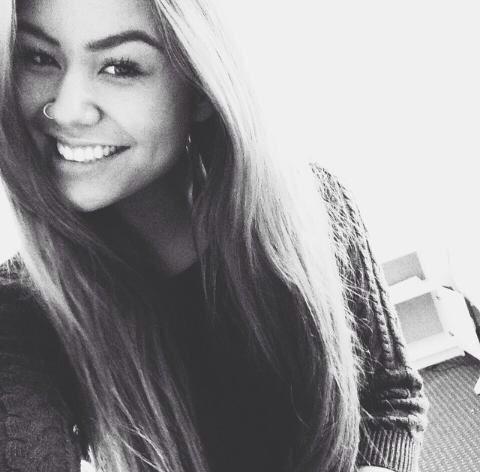 prcgressive's tweet image. Everybody loses, we've all got bruises. 🎧💓