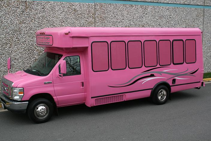 AmerEagleLimo's tweet image. 10-20 passenger party buses AT LOW DISCOUNTED RATES #dcpartybus #vapartybus #mdpartybus