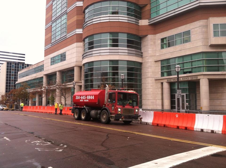 Barricades go up Clayton Missouri, tanks in St. Louis