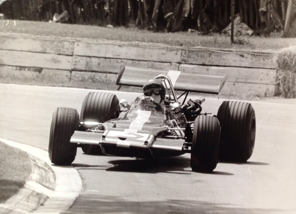 Stuart_Dent's tweet photo. From the days when drivers made their cars dance. Jochen Rindt, Winkelmann Lotus 69, Crystal Palace F2 1970. 😍

#F1 http://t.co/5MC2gyqne2