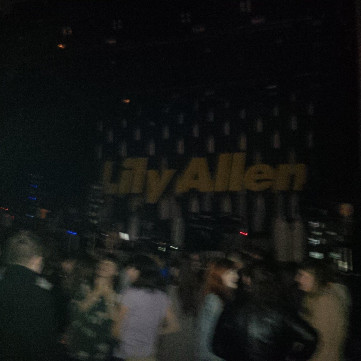 gemmalouise47's tweet photo. Whooo @lilyallen #cannywait #glasgow http://t.co/lSI9vixaKT