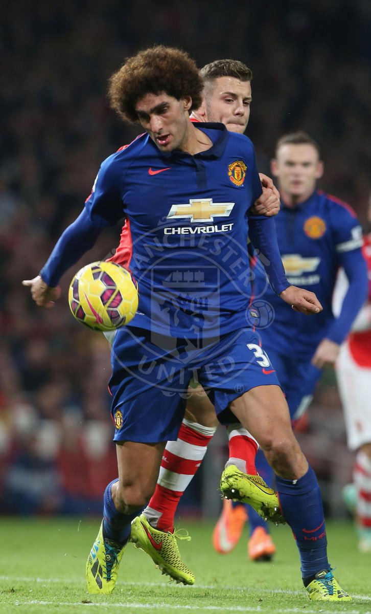 ManUtd's tweet photo. Retweet to vote for Marouane Fellaini as United's Man of the Match against Arsenal. #mufclive http://t.co/VM7N2oEDQV