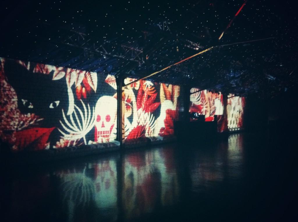 culturedub's tweet photo. @TeleramaDubFest c'est parti ! #TDF12 #DockDeParis @OBFsoundsystem Hall http://t.co/yFNg0w2LGP