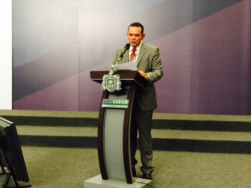 SergioTorresSIN's tweet photo. Estrategias Federales para el Fortalecimiento municipal, Conferencia Anual de los Municipios 2014 #CAM2014 #Culiacán http://t.co/sK5ZArrK8J