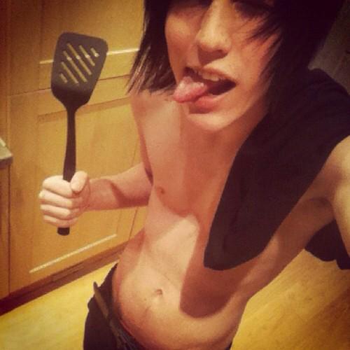 RT this and I'll give you a hug and might make you something to eat!
