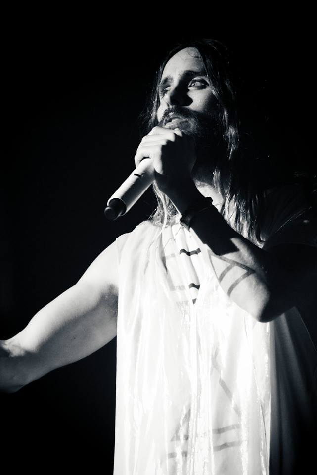 ssiduri's tweet photo. @JaredLeto @30SECONDSTOMARS
#MarsinSA #LoveLustFaithDreamsTour (credit http://t.co/UAw1viXkiH) http://t.co/3SJgA7gwOm