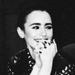 Clary_HJ's tweet photo. Insisto Lily quedare como C!ary!!!! http://t.co/PjW97I6Jjr