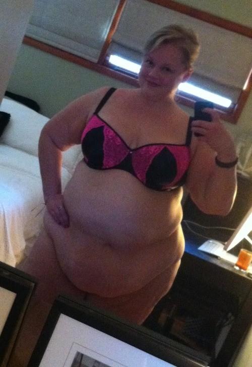 bbw_forum's tweet photo. BBW selfies - plenty more at http://t.co/3bkKrGzEFa   - come and join in   :-) http://t.co/VnNKAlKANi