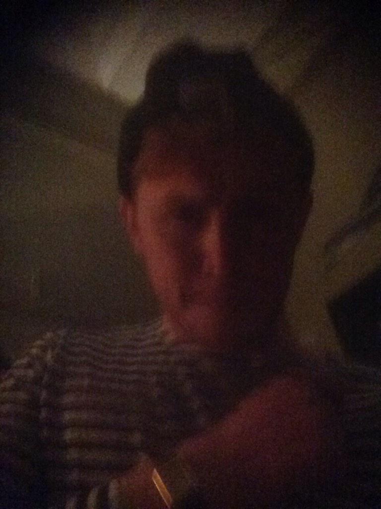 radioradiouk's tweet photo. Pre-gig selfie http://t.co/KW4ophYtNg