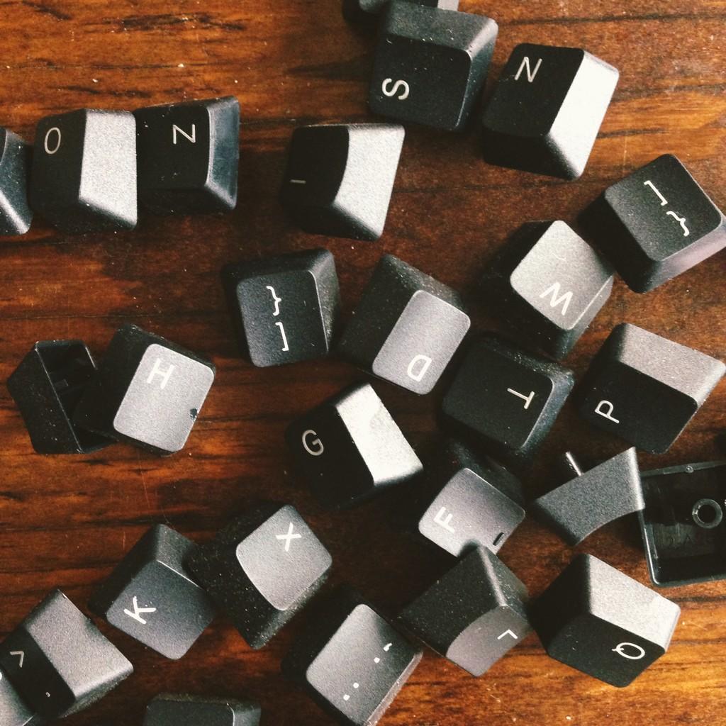 NBriz's tweet photo. Prep'n keys for #concon14 tonight 7pm http://t.co/O6o7dDDiop @ChrisCollins http://t.co/E39YfieVM7
