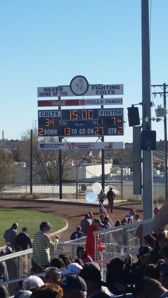huntfulldraw's tweet photo. @nmpreps Halftime in Silver City! Fighting Colts 34 Portales 7 http://t.co/sd3qZRpsdo