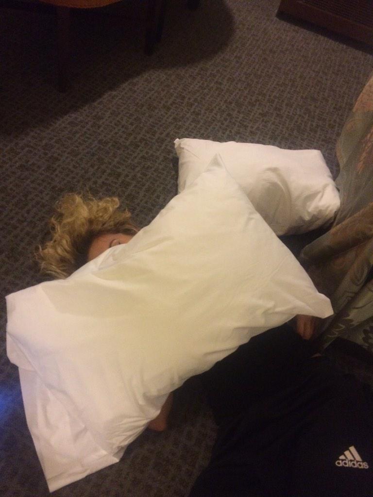 torikelly tweet picture