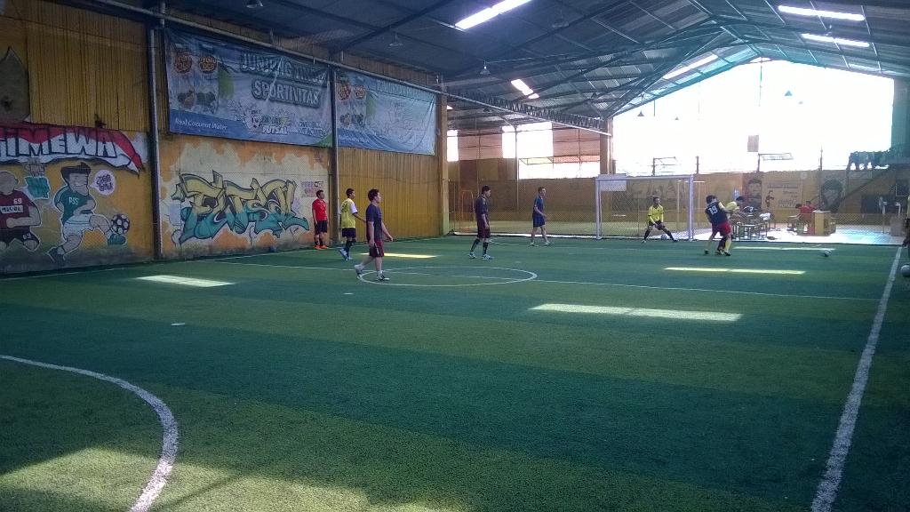 bayumurti94's tweet photo. Industrial Super League - Match Day 3 😏 @ISL_TIUGM http://t.co/2h72QuBTSd