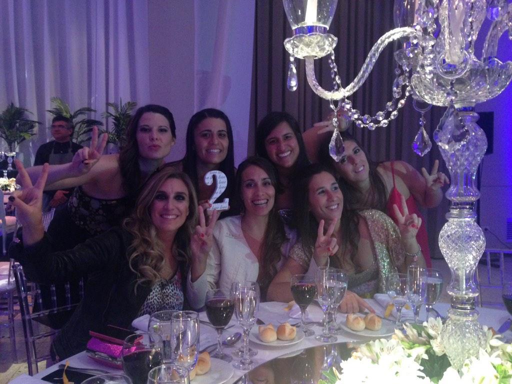 mluchii's tweet photo. #casoriovaleykelo la 2 tiene aguante!!! http://t.co/uZRsYrWJlv
