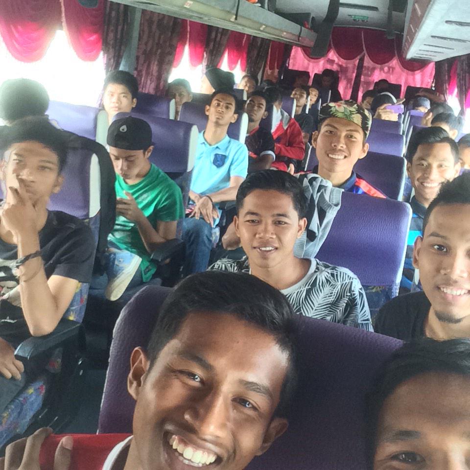 whyalwaysfik8's tweet photo. Road to #IPTIM #D'Eagles http://t.co/2Qaunufoxa