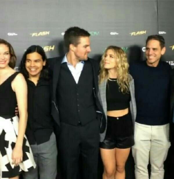 sundaytrain's tweet photo. β@BadKidPrincess: I die.
#Stemily #Olicity #Flarrow #flarrowscreening #Arrow http://t.co/PYFoxZnWVcβ
I DIE THIS IS EVERYTHING
