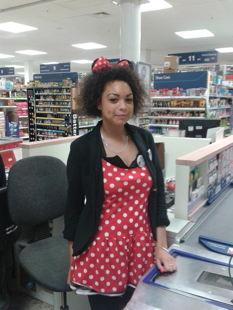 Gatwick_tesco's tweet photo. Gatwick chicks rule! @AndyWoolfenden @XDebbieBrooksX @TJ_Hgt @amandadorrington http://t.co/VLmLM92kKO