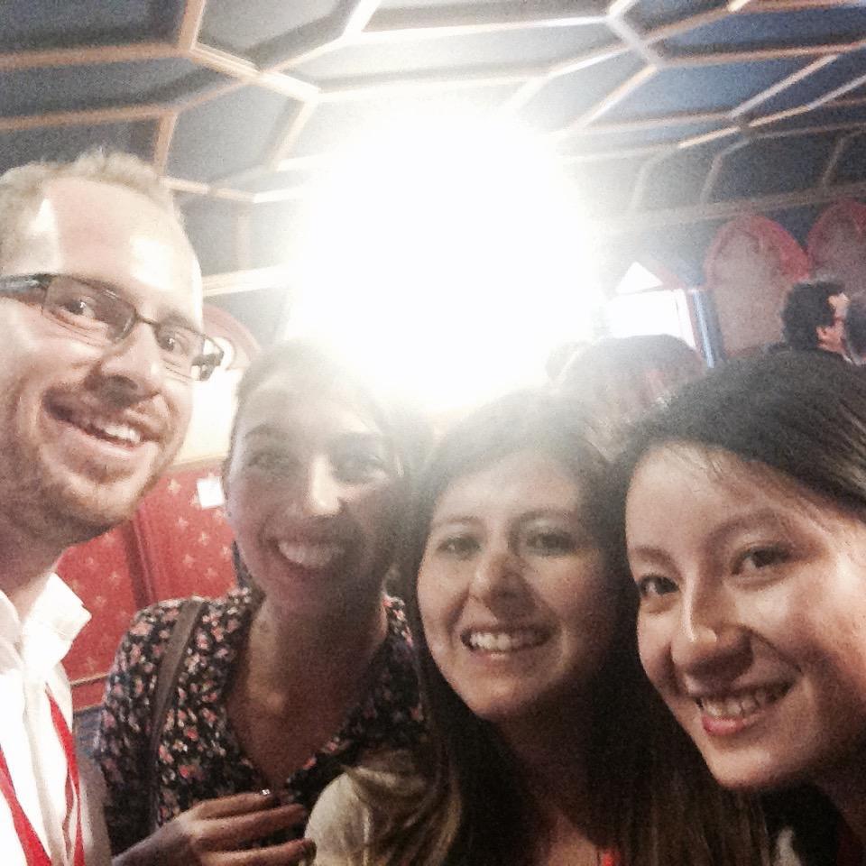 mbandrade1's tweet photo. Fin de #PerDebate14! http://t.co/foOkozmQE6