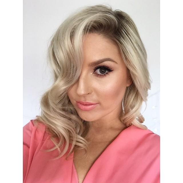 xoShaaan's tweet photo. Just filmed a hair tutorial on this look using @numestyle #curljam ☺️ soft waves and curls. I'm actually in love ... http://t.co/aAdMYJOPF2