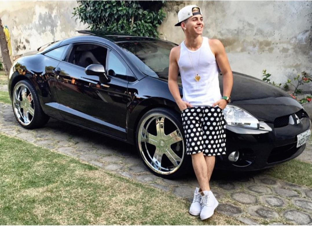 aondeler's tweet photo. "Quem acredita SEMPRE alcança! É fato. To aqui pra ser prova disso! ❤️🚀 #V6 #3.8 #Aro22" @McBlEL via ig http://t.co/f5hDlQZrnv