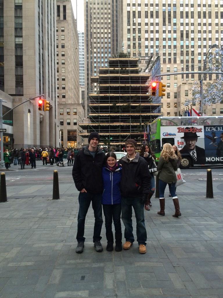 TheHoweDuo's tweet photo. http://t.co/dyVh6hQwDY