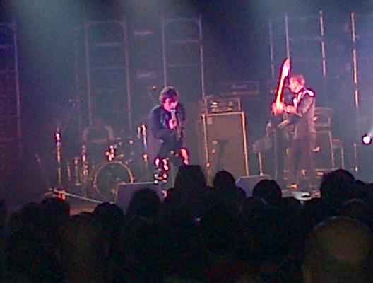 juliancooke's tweet photo. Sultans of Ping asking 'Where's me jumper?' at Brixton Academy as part of the #FinalComedown http://t.co/9VZ27lihBF