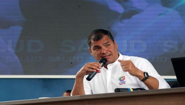 teleSURtv's tweet photo. #AméricaLatina | @MashiRafael denuncia ataques informáticos a sus cuentas en redes sociales | http://t.co/0NXiRGObP2 http://t.co/m8m5h5Dzsy