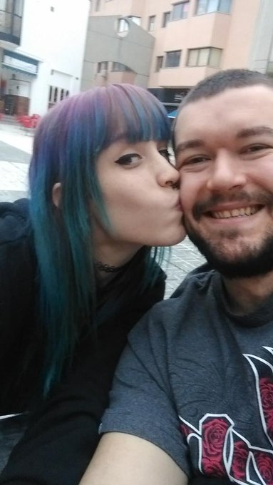 Te quiero mas que to las cosas <3 @ThousFilms http://t.co/XigIrRX0G9