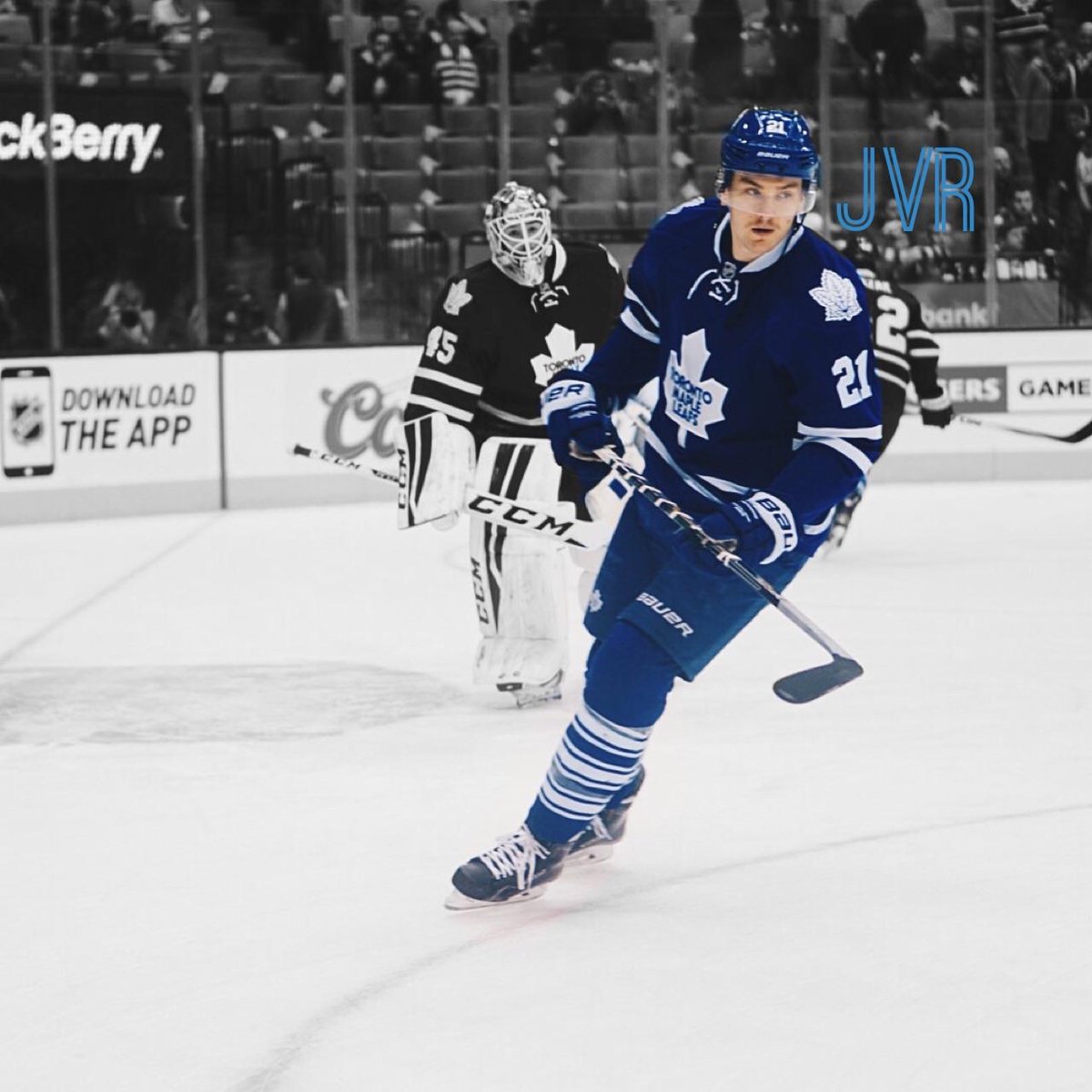JVRbiches's tweet photo. “@MapleLeafs: #TMLtalk photo: JVR looks to stay hot against the Wings. http://t.co/Ox6vXxVBvQ” suk my cok ehprul remir